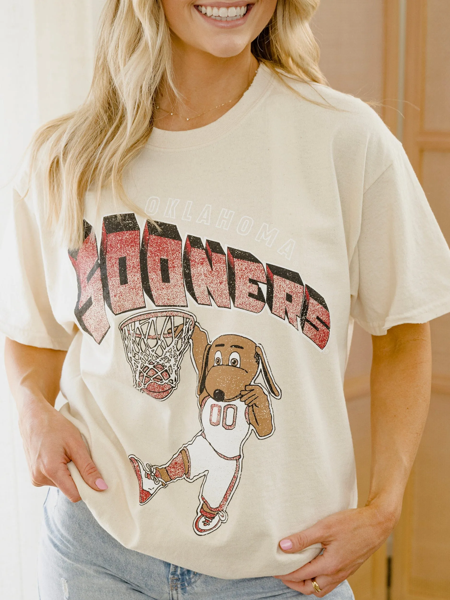 Sooners Basketball Mascot Dunk Off White Thrifted Tee