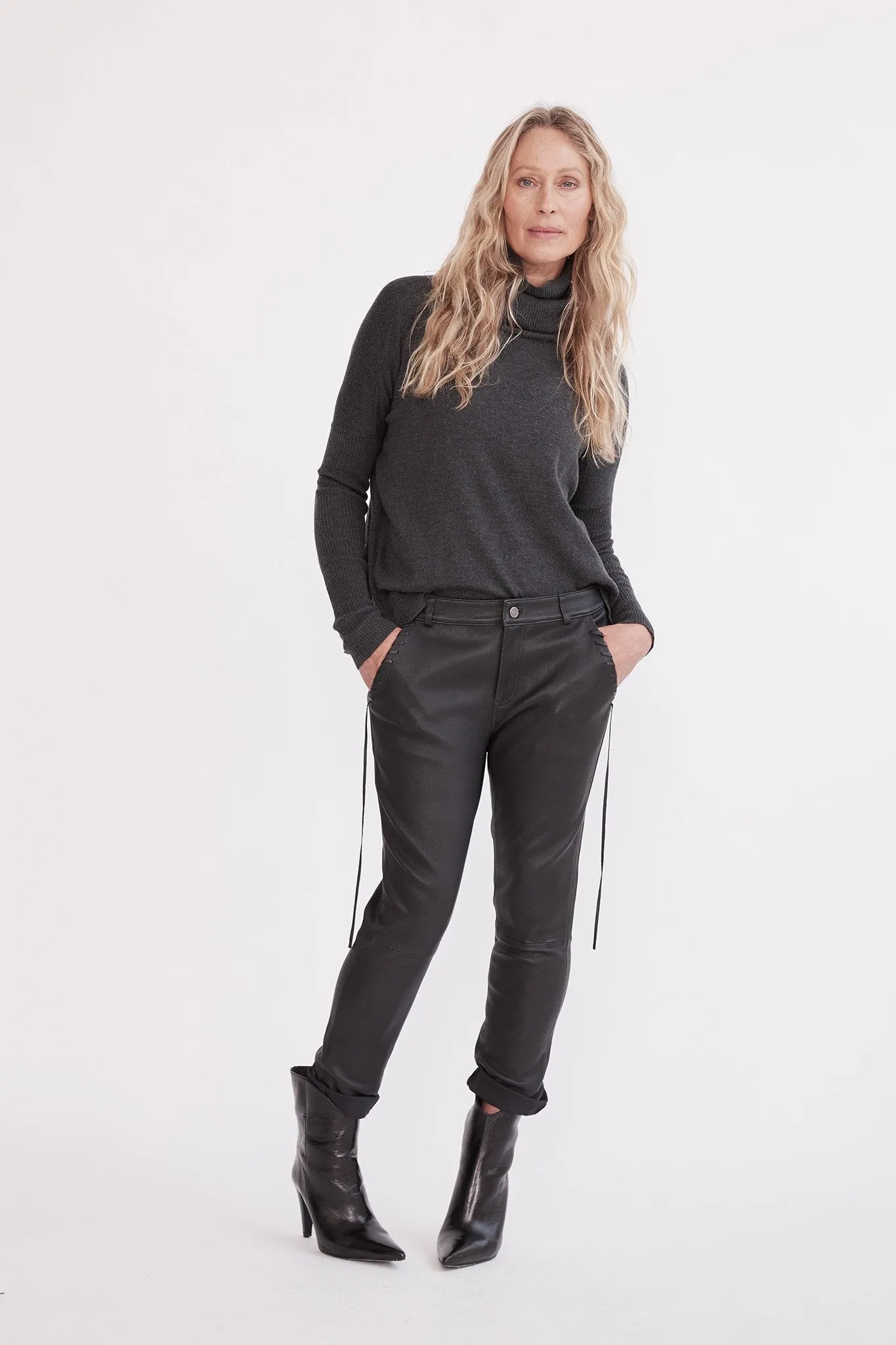 The Bondi Slouch Pant Black Stretch Leather